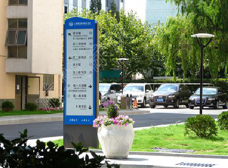  太仓哪些因素影响宣传栏的制作？